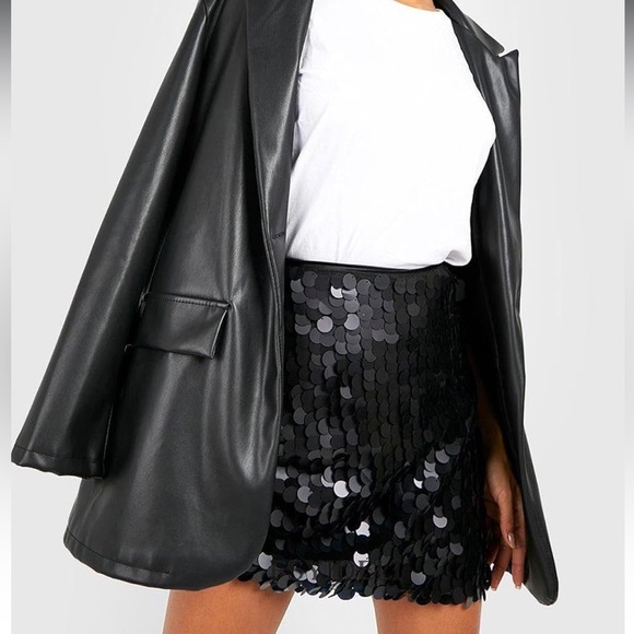 Shinestar Black Sequin Mini Skirt Large Round Sequins Size Medium - Picture 12 of 13